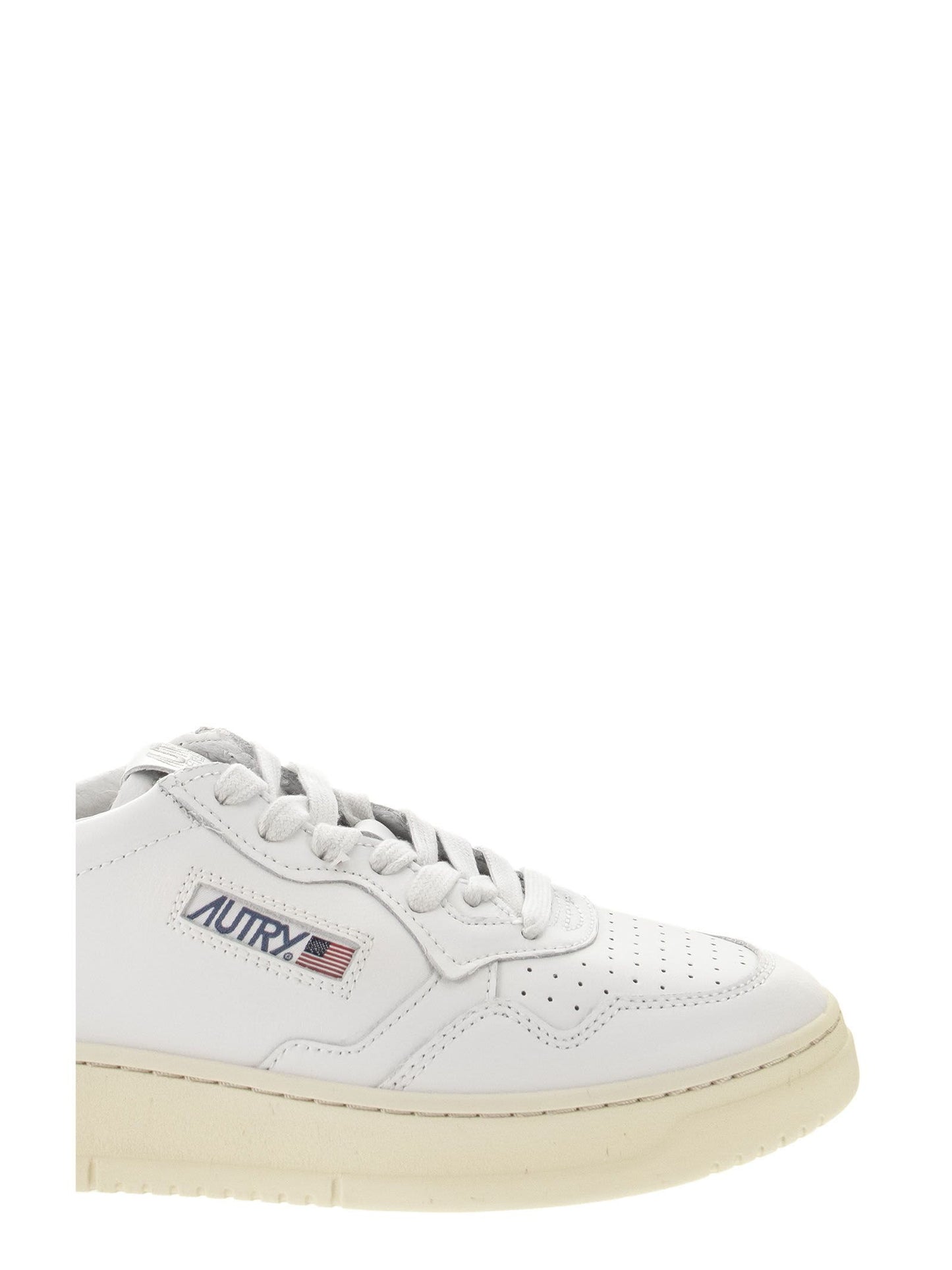 Autry Medalist Low Leather Sneakers